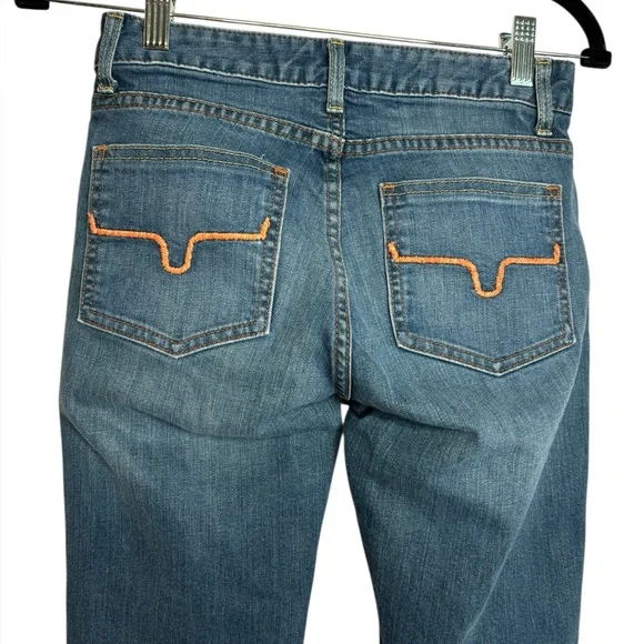 Women's Blue Jeans - Picture 6 of 12